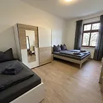 Yourfavoritebed Monteurunterkunft Zentrum - Wlan, Waschmaschine Zentral 3* Zwickau
