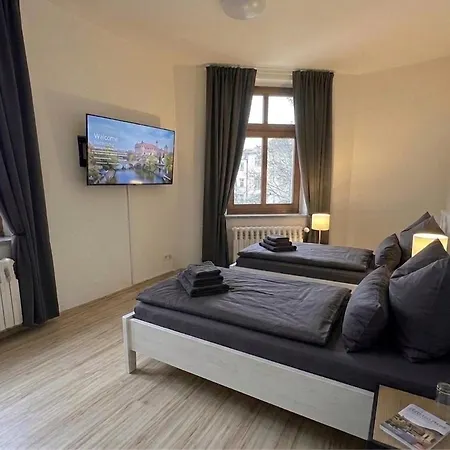 Yourfavoritebed Monteurunterkunft Zentrum - Wlan, Waschmaschine Zentral Hotel apartamentowy
