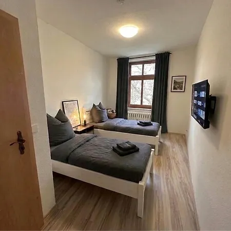 Yourfavoritebed Monteurunterkunft Zentrum - Wlan, Waschmaschine Zentral 3* Zwickau