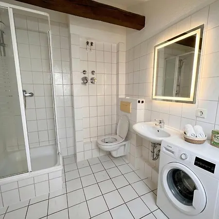 Yourfavoritebed Monteurunterkunft Zentrum - Wlan, Waschmaschine Zentral Hotel apartamentowy