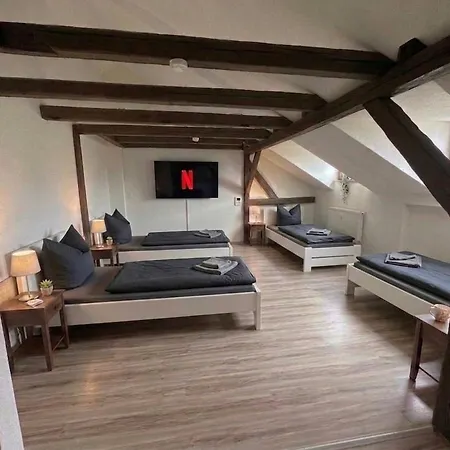 Hotel apartamentowy Yourfavoritebed Monteurunterkunft Zentrum - Wlan, Waschmaschine Zentral 3*