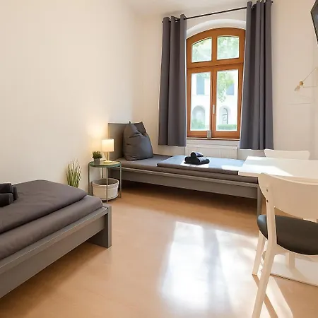 Yourfavoritebed Monteurunterkunft Zentrum - Wlan, Waschmaschine Zentral Zwickau