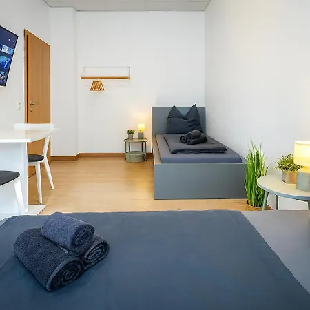 Yourfavoritebed Monteurunterkunft Zentrum - Wlan, Waschmaschine Zentral Hotel apartamentowy Zwickau