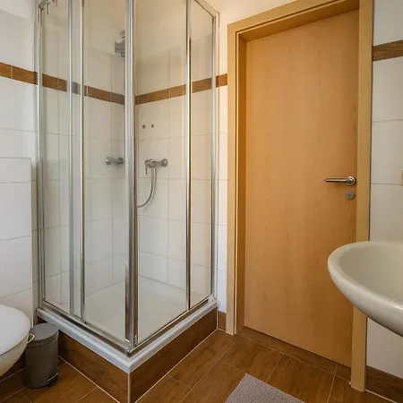 Hotel apartamentowy Yourfavoritebed Monteurunterkunft Zentrum - Wlan, Waschmaschine Zentral Zwickau