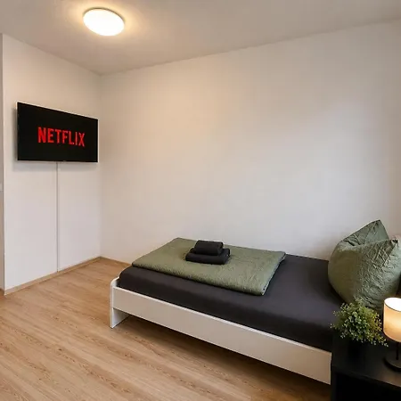 Yourfavoritebed Monteurunterkunft Zentrum - Wlan, Waschmaschine Zentral Hotel apartamentowy