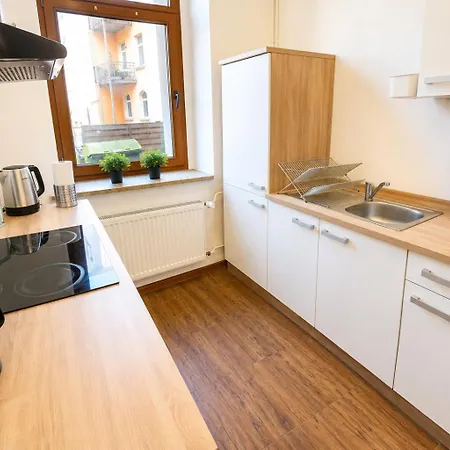 Yourfavoritebed Monteurunterkunft Zentrum - Wlan, Waschmaschine Zentral 3* Zwickau