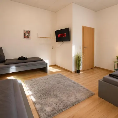 Yourfavoritebed Monteurunterkunft Zentrum - Wlan, Waschmaschine Zentral Hotel apartamentowy 3*
