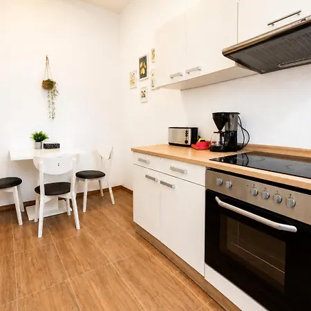 Hotel apartamentowy Yourfavoritebed Monteurunterkunft Zentrum - Wlan, Waschmaschine Zentral