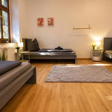 Yourfavoritebed Monteurunterkunft Zentrum - Wlan, Waschmaschine Zentral 3*