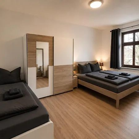 Yourfavoritebed Monteurunterkunft Zentrum - Wlan, Waschmaschine Zentral Zwickau