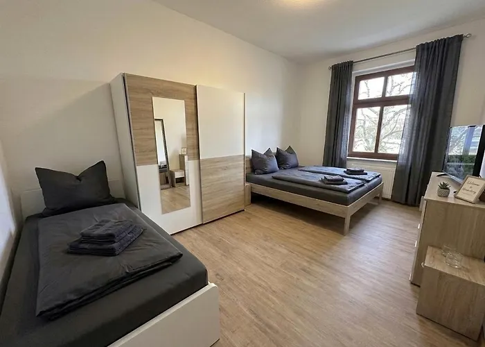 Yourfavoritebed Monteurunterkunft Zentrum - Wlan, Waschmaschine Zentral 3* Zwickau