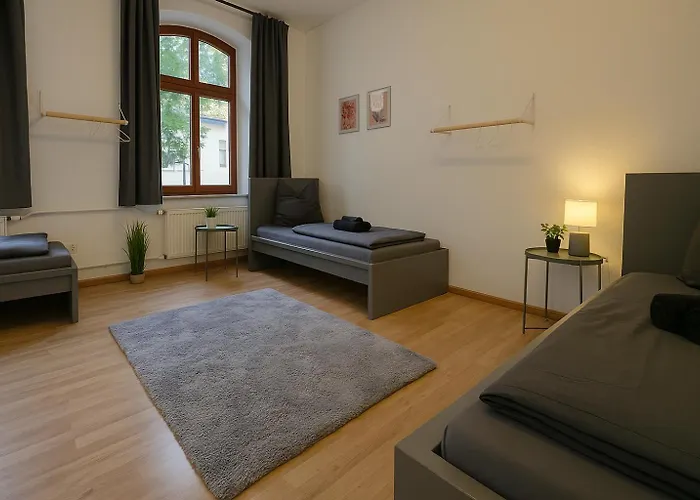 公寓式酒店 Yourfavoritebed Monteurunterkunft Zentrum - Wlan, Waschmaschine Zentral 茨维考