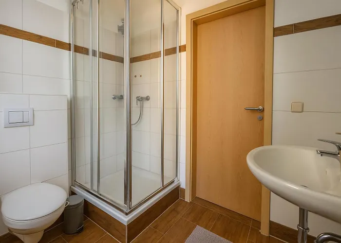 Aparthotel Yourfavoritebed Monteurunterkunft Zentrum - Wlan, Waschmaschine Zentral Zwickau