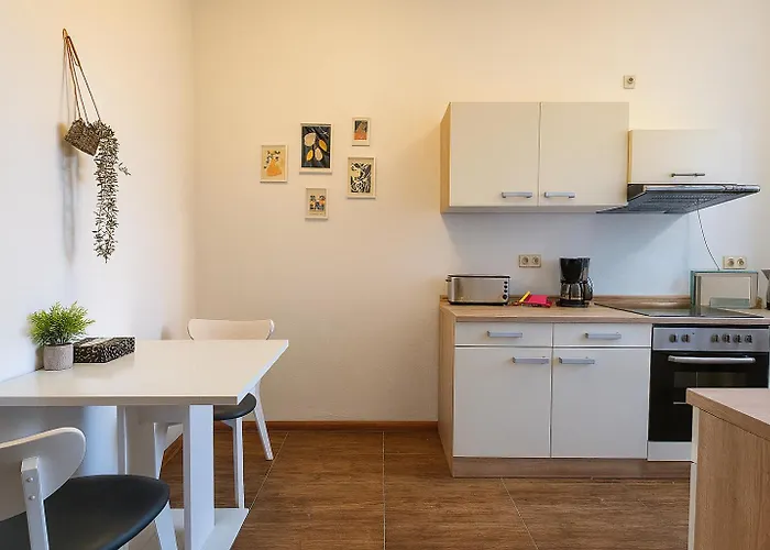 Yourfavoritebed Monteurunterkunft Zentrum - Wlan, Waschmaschine Zentral 3*